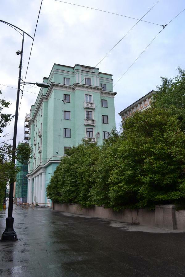 Lenin Avenue, 65 Lägenhet Murmansk Exteriör bild